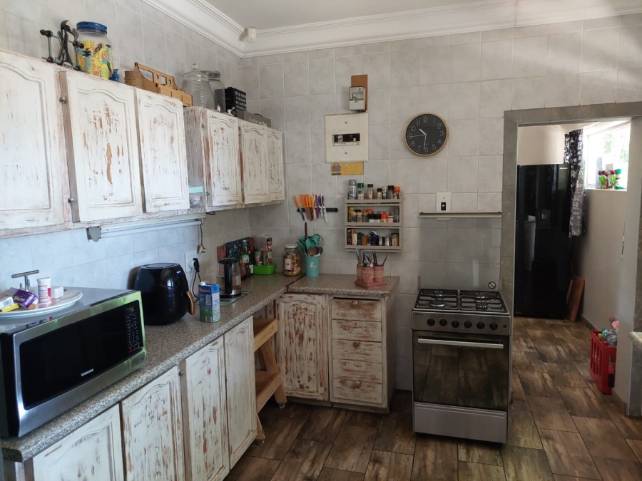 To Let 4 Bedroom Property for Rent in Adamayview North West